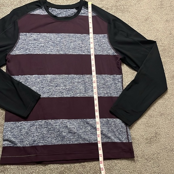 Lululemon Surge Warm Crew Shirt Size M Blue Red Black Striped Mens Long Sleeve - Picture 2 of 7